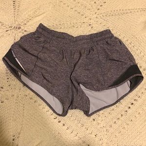 Hottie hot 2.5 inch lulu shorts